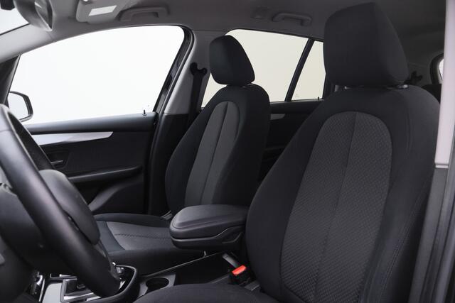 BMW 2-SERIE GRAN TOURER 218i 7p. High Executive LED, Climate, Cruise, Trekhaak, PDC