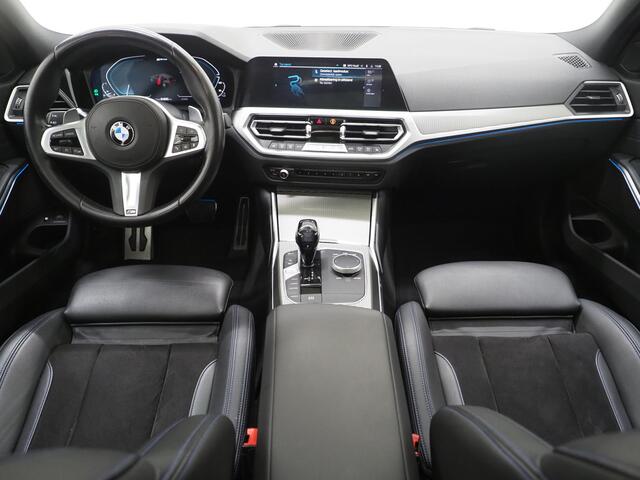 BMW 3-SERIE Touring 330e M-Sport Shadow | Panoramadak | HIFI Audio | Sportstoelen | Camera