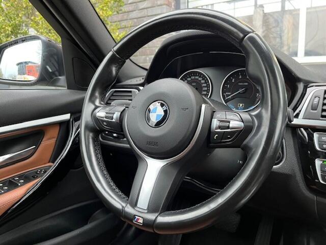 BMW 3-SERIE 330E HIGH EXE. - LEDER - SCHUIF-/KANT.DAK - LED - 18 INCH