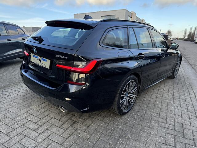 BMW 3-SERIE Touring 330e M sport