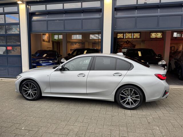 BMW 3-SERIE 318i Business Edition Plus M-SPORT/NL AUTO