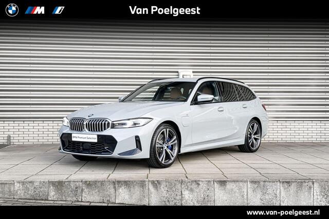 BMW 3-SERIE Touring 330e