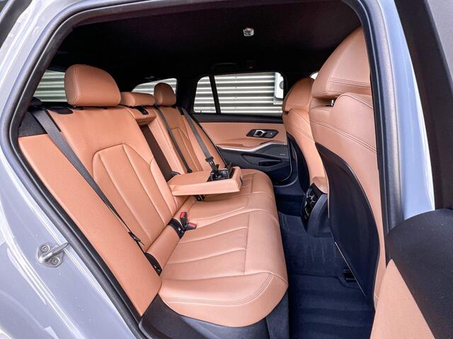 BMW 3-SERIE Touring 330e