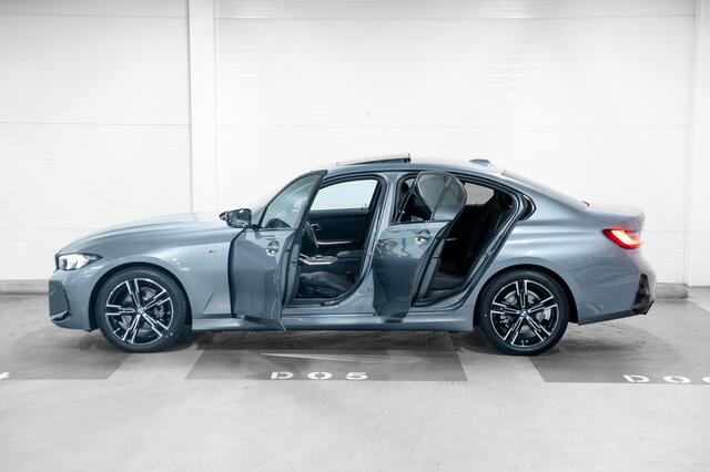 BMW 3-SERIE Sedan 318i | M-Sport | Travel Pack | Entertainment Pack | Schuif-/kanteldak