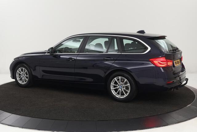 BMW 3-SERIE 318i Executive | Trekhaak | Full LED | Navigatie | PDC | Climate control | Bluetooth | Cruise control
