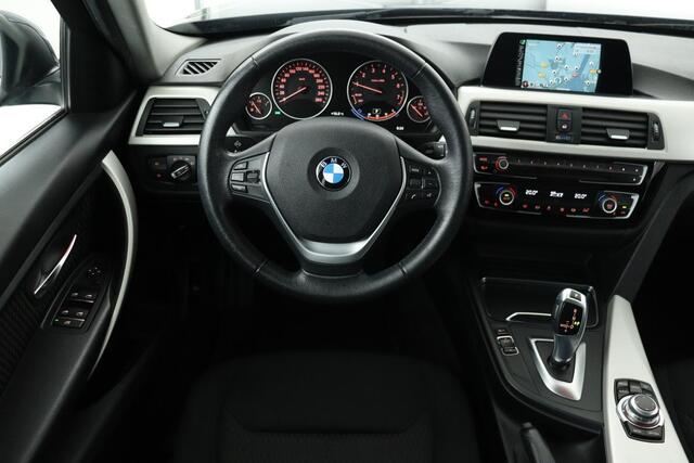 BMW 3-SERIE 318i Executive | Trekhaak | Full LED | Navigatie | PDC | Climate control | Bluetooth | Cruise control