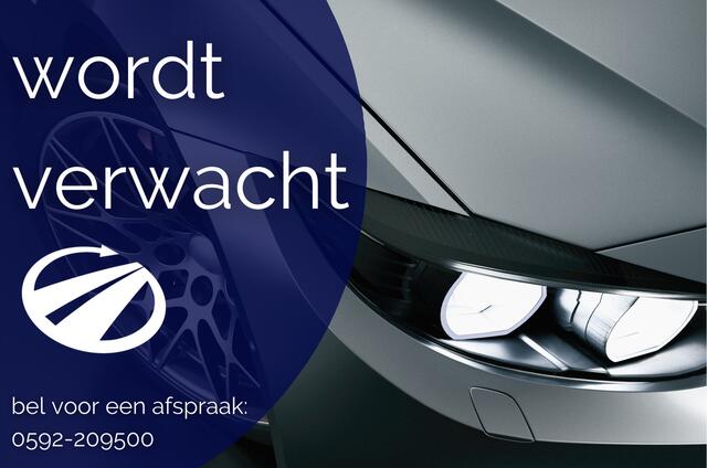 BMW 3-SERIE Touring 318i 156 PK | Nieuw Model | Widescreen Navi | Led | Stoelverw. | Elec. klep | Driving assistant Draadloze telefoonlader, 4 cilinder motor