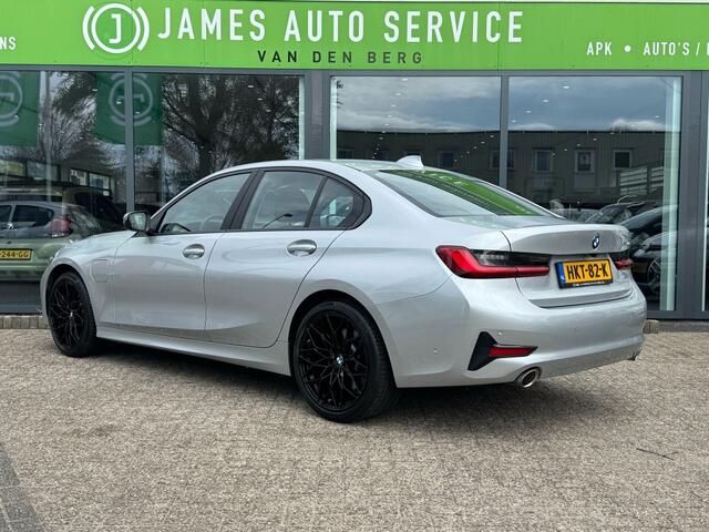 BMW 3-SERIE 330e High Executive