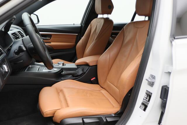 BMW 3-SERIE Touring 318i Edition M Sport Shadow Executive