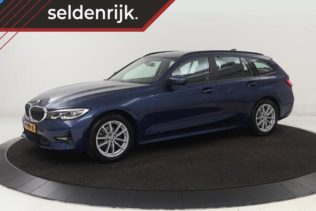BMW 3-SERIE 318i Business Edition | Stoelverwarming | Camera | Carplay | Live Cockpit | Full LED | Navigatie | Dodehoek detectie | Climate control