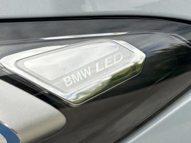 BMW 3-SERIE Touring M Sport 330e Pano-Dak | Trekhaak | HUD | Keyless | Laser Licht |