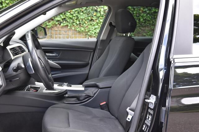 BMW 3-SERIE 320i Corporate Lease Executive | SCHUIFDAK | RONDOM ZICHT CAMERA | STOEL VERW