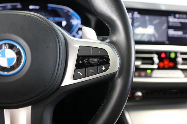BMW 3-SERIE Touring 320e High Executive | M-Sport | Schuif- opendak