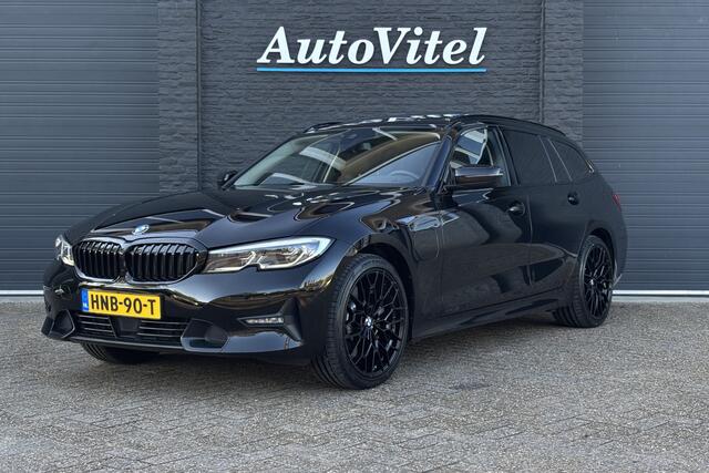 BMW 3-SERIE Touring 330e xDrive | Panodak | Trekhaak | Head-up | Camera | Comfort Access | 19inch