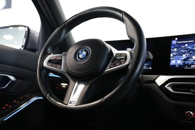 BMW 3-SERIE Touring 320e | M-Sport | Leer | Schuif-kantel dak