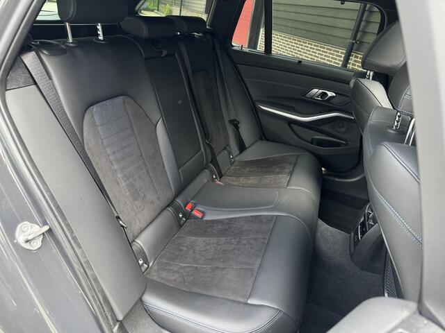 BMW 3-SERIE Touring 330e M Sport 292 pk Laser, Panodak, Dealeronderh