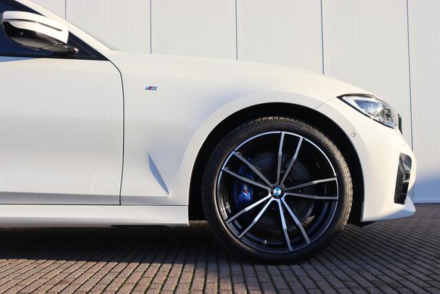 BMW 3-SERIE Touring 330e High Executive M-Sportpakket / Extra Getint Glas / Comfort Access / HIFI / Head Up Display /