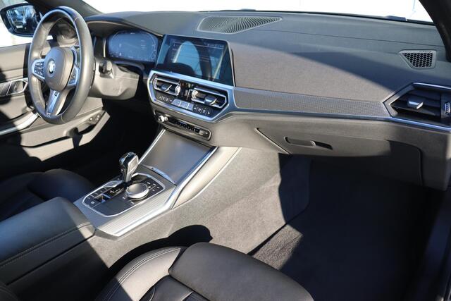 BMW 3-SERIE Touring 330e High Executive M-Sportpakket / Extra Getint Glas / Comfort Access / HIFI / Head Up Display /