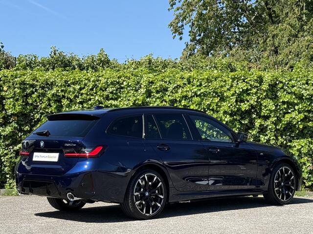BMW 3-SERIE Touring 330e | M-Sport | 19'' | Panorama. | Harman/Kardon | Park. Plus | Head-Up | Comf. Acc. | Stuur + stoelverw. | Geluidswerende ramen | Getint glas | Adapt. LED