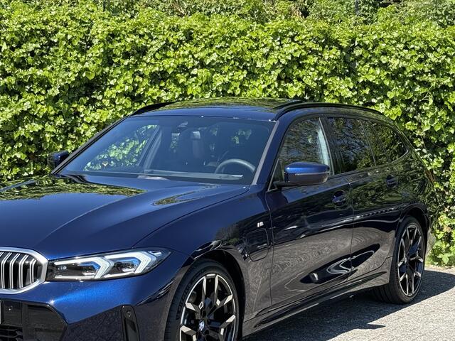 BMW 3-SERIE Touring 330e | M-Sport | 19'' | Panorama. | Harman/Kardon | Park. Plus | Head-Up | Comf. Acc. | Stuur + stoelverw. | Geluidswerende ramen | Getint glas | Adapt. LED