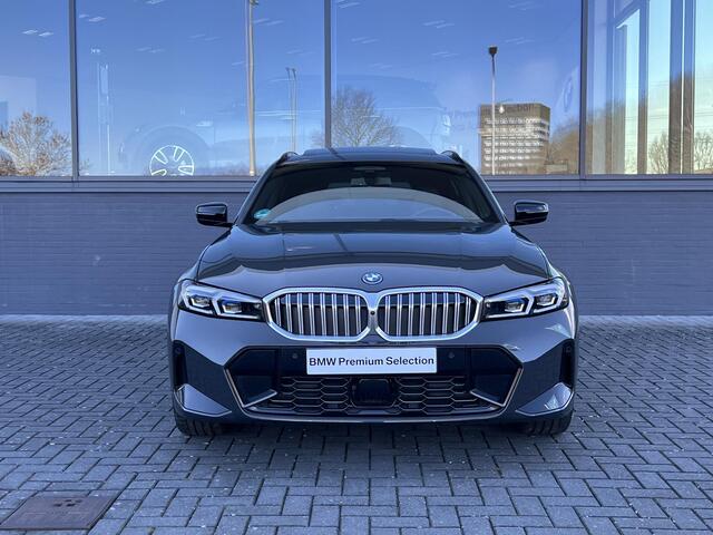 BMW 3-SERIE Touring 330e | M-Sportpakket | Driving Assistant Professional | Panoramadak | Harman/Kardon | Trekhaak