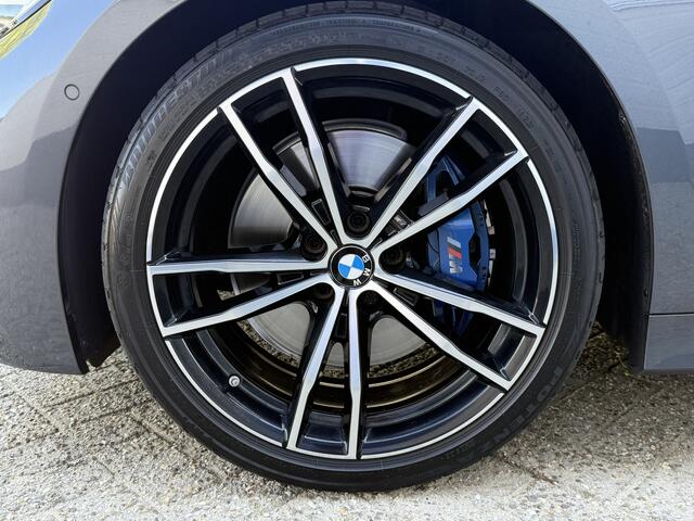 BMW 3-SERIE Touring 330i High Executive | M-Sport | TREKHAAK | PANO | ACC | CAMERA