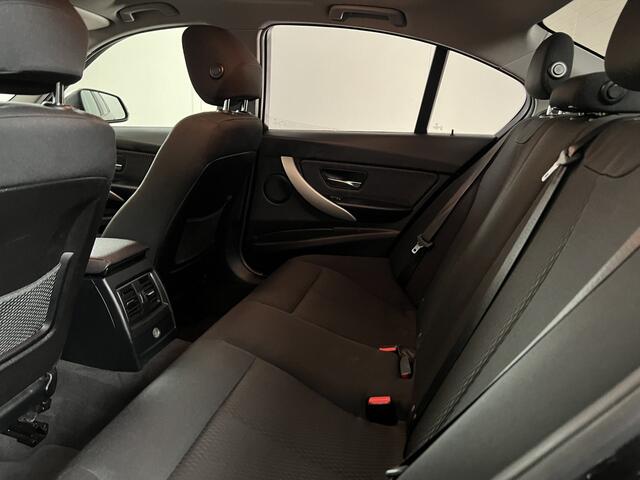 BMW 3-SERIE 318i Executive Automaat, Full LED, Navigatie, Camera, Cruise, Airco, PDC