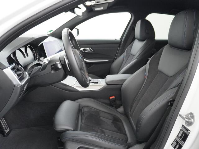 BMW 3-SERIE 320i High Executive M-Pakket | Camera | Navigatie | Dealer onderhouden