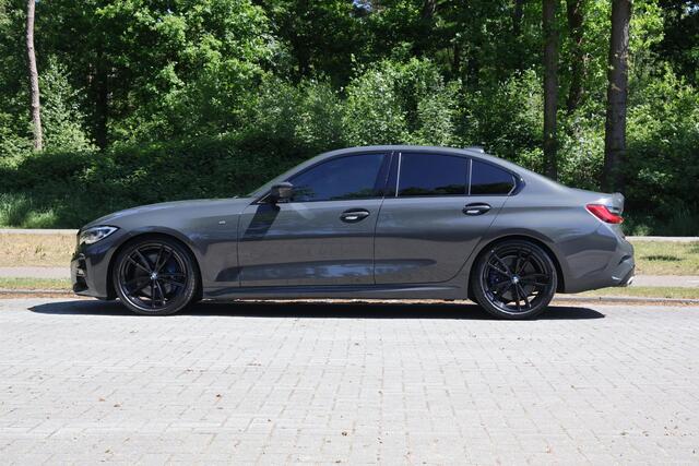 BMW 3-SERIE 330i Executive M-Pakket, 19", Laser, Head-up, Keyless, HiFi, Alarm, Live Cockpit Pro, etc.
