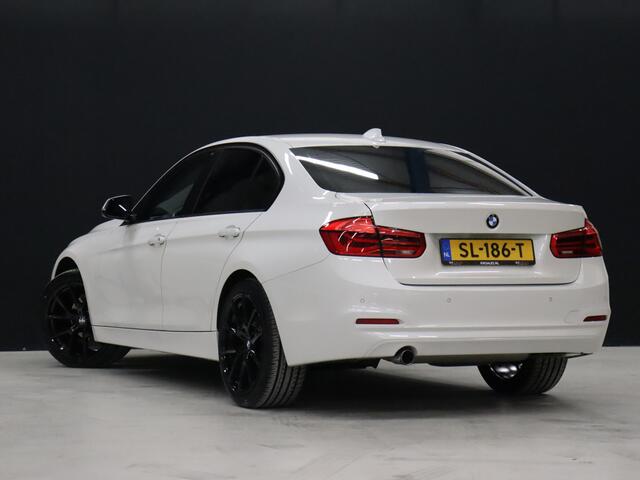 BMW 3-SERIE 318i Executive [LED, NAVIGATIE, CRUISE CONTROL, CLIMATE CONTROL, PDC ACHTER, BLUETOOTH TELEFOONVOORBEREIDING, NAVIGATIE, NIEUWSTAAT]