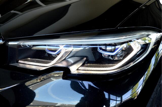 BMW 3-SERIE Touring 330i M-Sportedition | Vol !