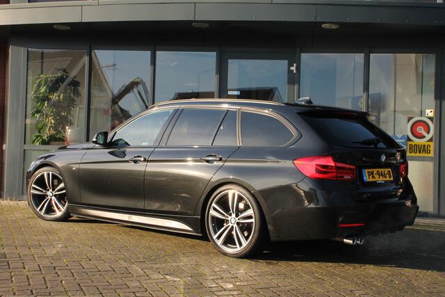BMW 3-SERIE Touring 330i Performance ? CARPLAY ? Leer ? Trekhaak ? panodak