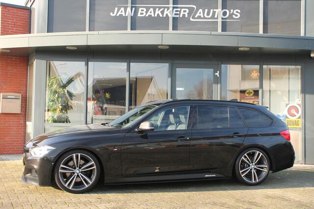 BMW 3-SERIE Touring 330i Performance ? CARPLAY ? Leer ? Trekhaak ? panodak