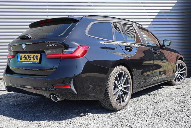 BMW 3-SERIE Touring 330e eDrive Edition Leder / Adaptieve Cruise / Elec Stoelen / Stoel verwarm / 1e eigenaar / NL-Auto