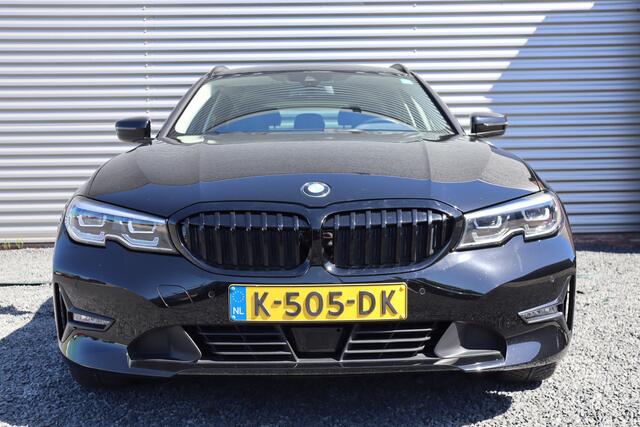 BMW 3-SERIE Touring 330e eDrive Edition Leder / Adaptieve Cruise / Elec Stoelen / Stoel verwarm / 1e eigenaar / NL-Auto