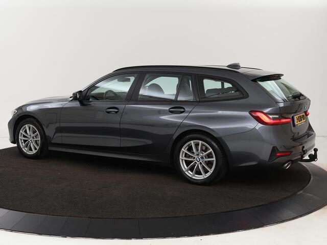 BMW 3-SERIE Touring 330e eDrive Edition