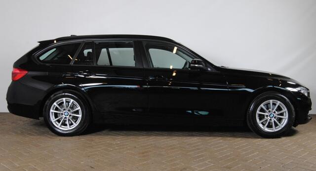 BMW 3-SERIE 318i Corp L Hi Ex