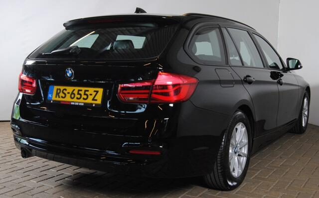 BMW 3-SERIE 318i Corp L Hi Ex