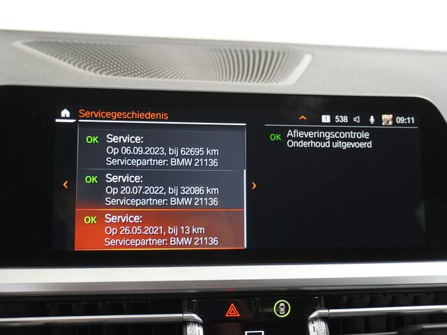BMW 3-SERIE Touring 318I 157PK Autom.-8 Sport Line Trekhaak Leder Apple Carplay Android Auto Navi Pro Live Cockpit Pro Active Cruise Control DAB+ Comfort Access BMW Digital Key Elek.Achterklep Bluetooth Pdc Led Business Edition 1e Eigenaar