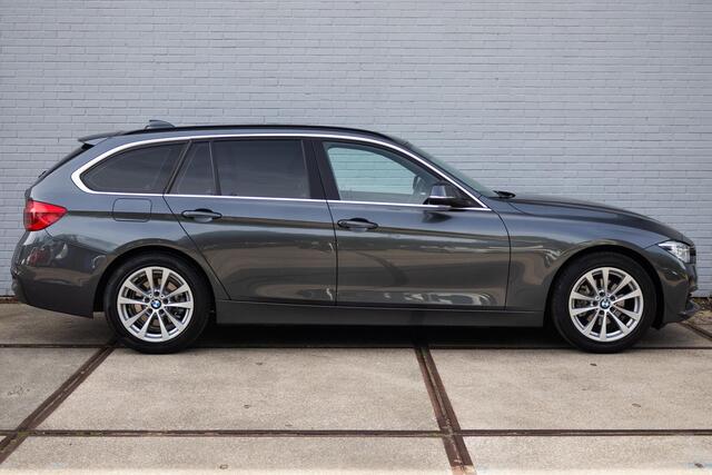 BMW 3-SERIE Touring 318i Executive