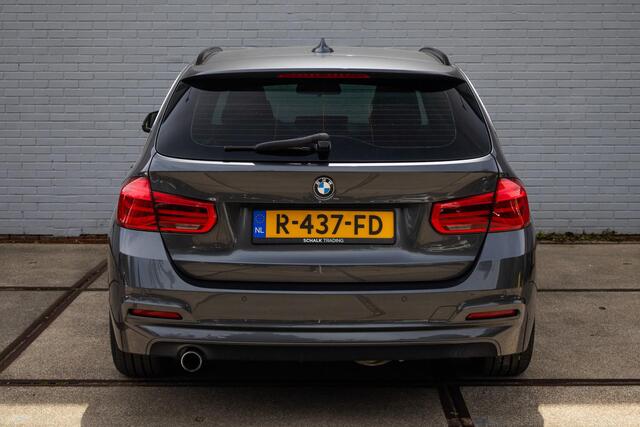 BMW 3-SERIE Touring 318i Executive