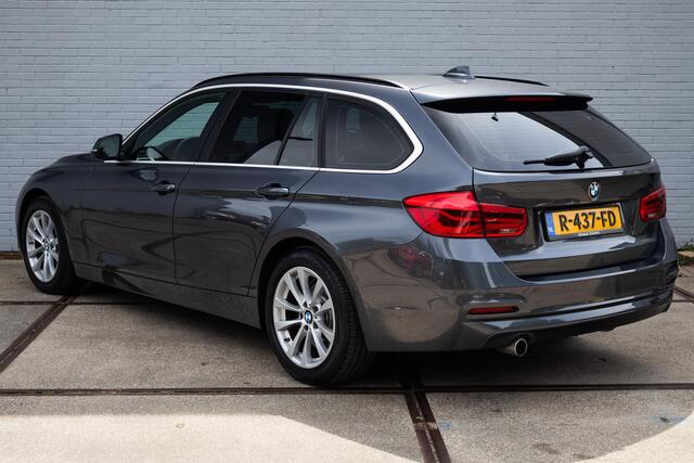 BMW 3-SERIE Touring 318i Executive