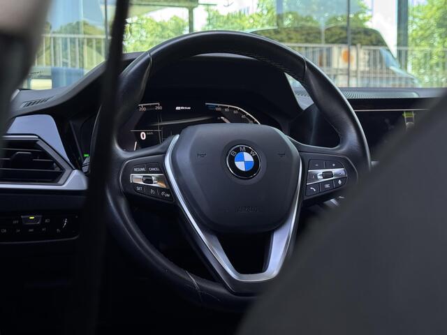 BMW 3-SERIE Touring 330e xDrive Business Edition Plus M Sport | Draadloze Telefoonlader | Dealer Onderhouden