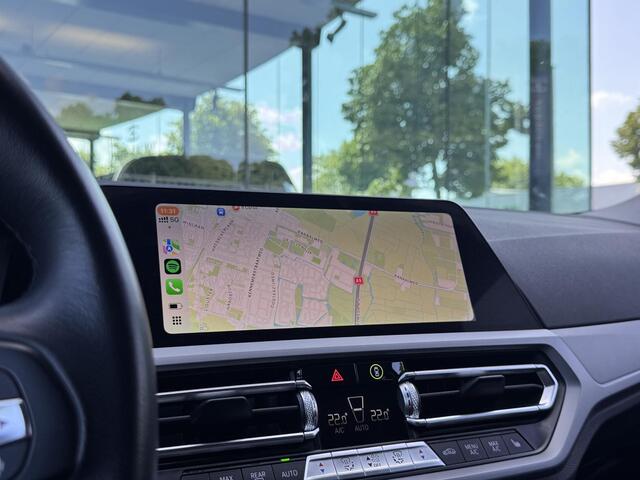BMW 3-SERIE Touring 330e xDrive Business Edition Plus M Sport | Draadloze Telefoonlader | Dealer Onderhouden