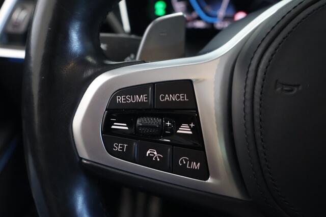BMW 3-SERIE 330e xDrive High Executive | Individual | Pano | Trekhaak | LED