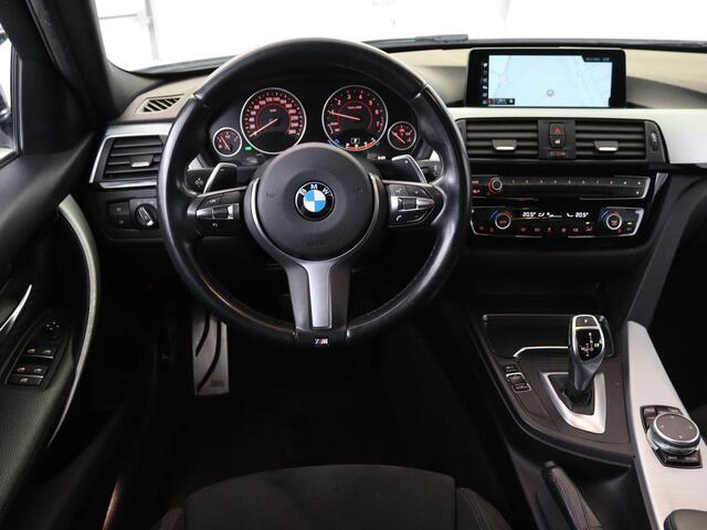 BMW 3-SERIE 320i M Sport | Sportstoelen | Alcantara | Full LED | Navigatie | Climate control | Bluetooth | Parkeerhulp | Cruise control