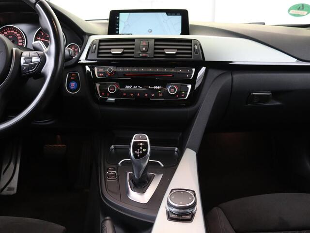 BMW 3-SERIE 320i M Sport | Sportstoelen | Alcantara | Full LED | Navigatie | Climate control | Bluetooth | Parkeerhulp | Cruise control