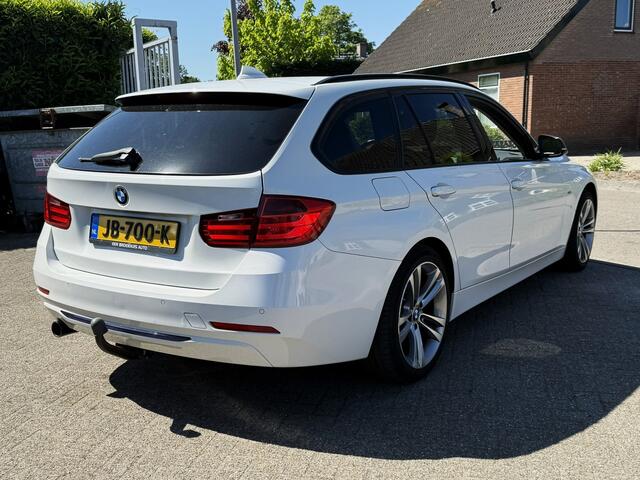 BMW 3-SERIE Touring 3 2.0 D HIGH EXECUTIVE AUTOMAAT XENON/LEER/ST.VERW/TREKHAAK/KEYLESS
