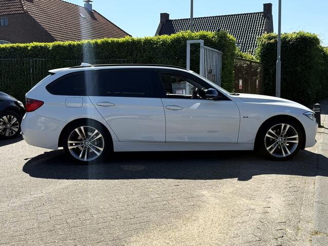 BMW 3-SERIE Touring 3 2.0 D HIGH EXECUTIVE AUTOMAAT XENON/LEER/ST.VERW/TREKHAAK/KEYLESS