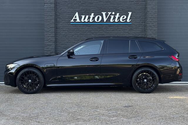 BMW 3-SERIE Touring 330e xDrive | Panodak | Harman Kardon | Camera | Stoel + Stuurverwarming | Facelift | 19" Breedset